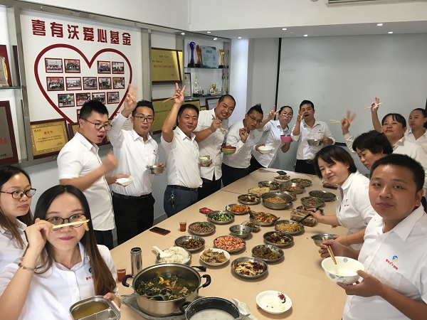 佛山<a href='/product/' class='keys' title='點(diǎn)擊查看關(guān)于不銹鋼裝飾管的相關(guān)信息' target='_blank'>不銹鋼裝飾管</a>廠(chǎng)家